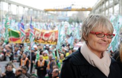 annamaria furlan alla manifestaizone delle cisl lombarde sullo sviluppo